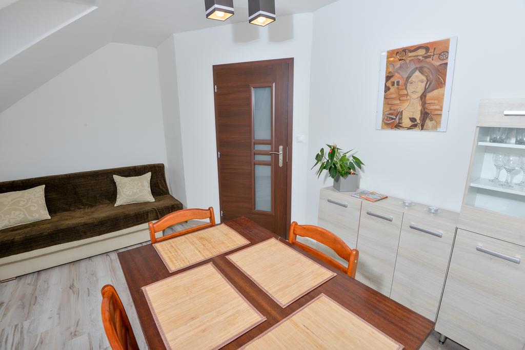 Apartments Adana Spisske Bystre Ngoại thất bức ảnh